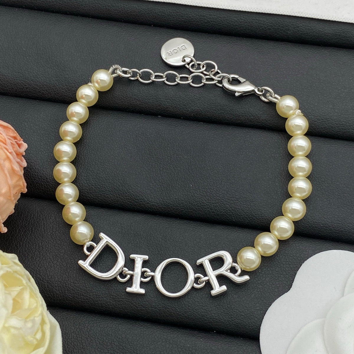 Dior Pearl Letter Necklace Bracelet